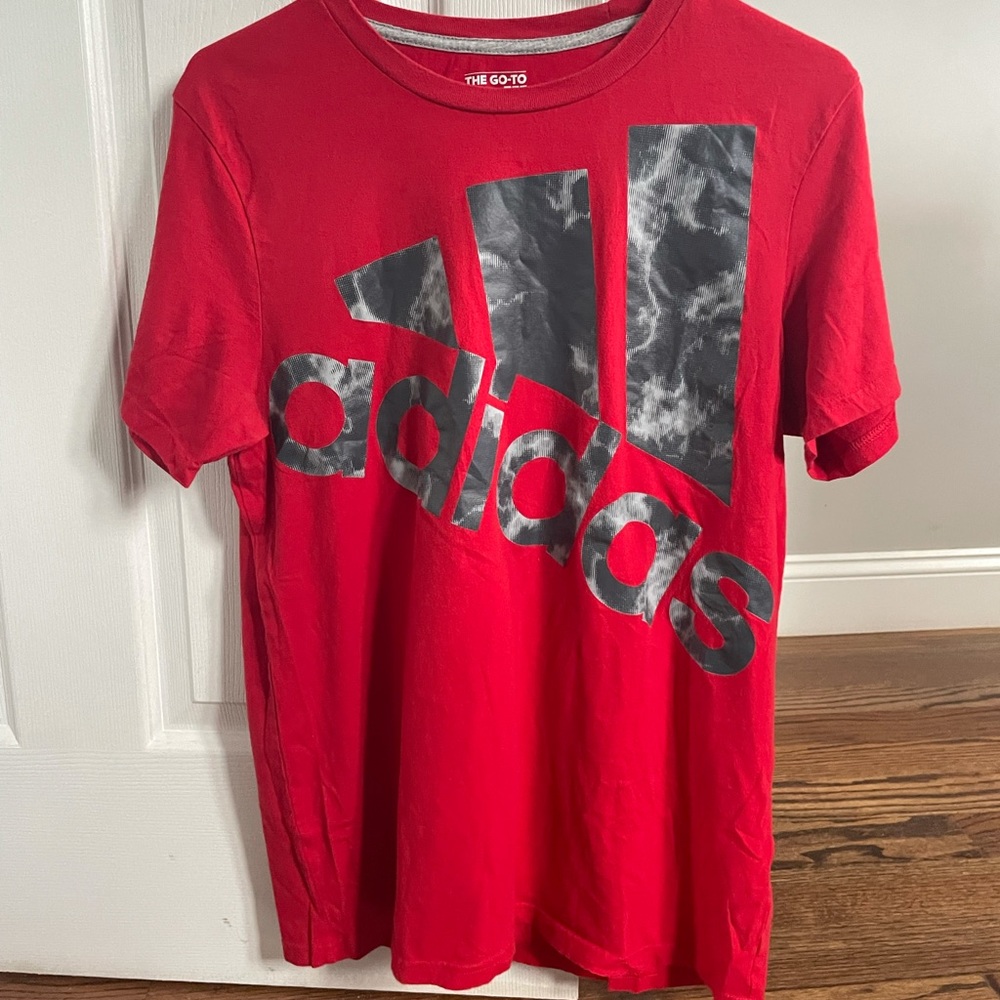 Adidas T-Shirt